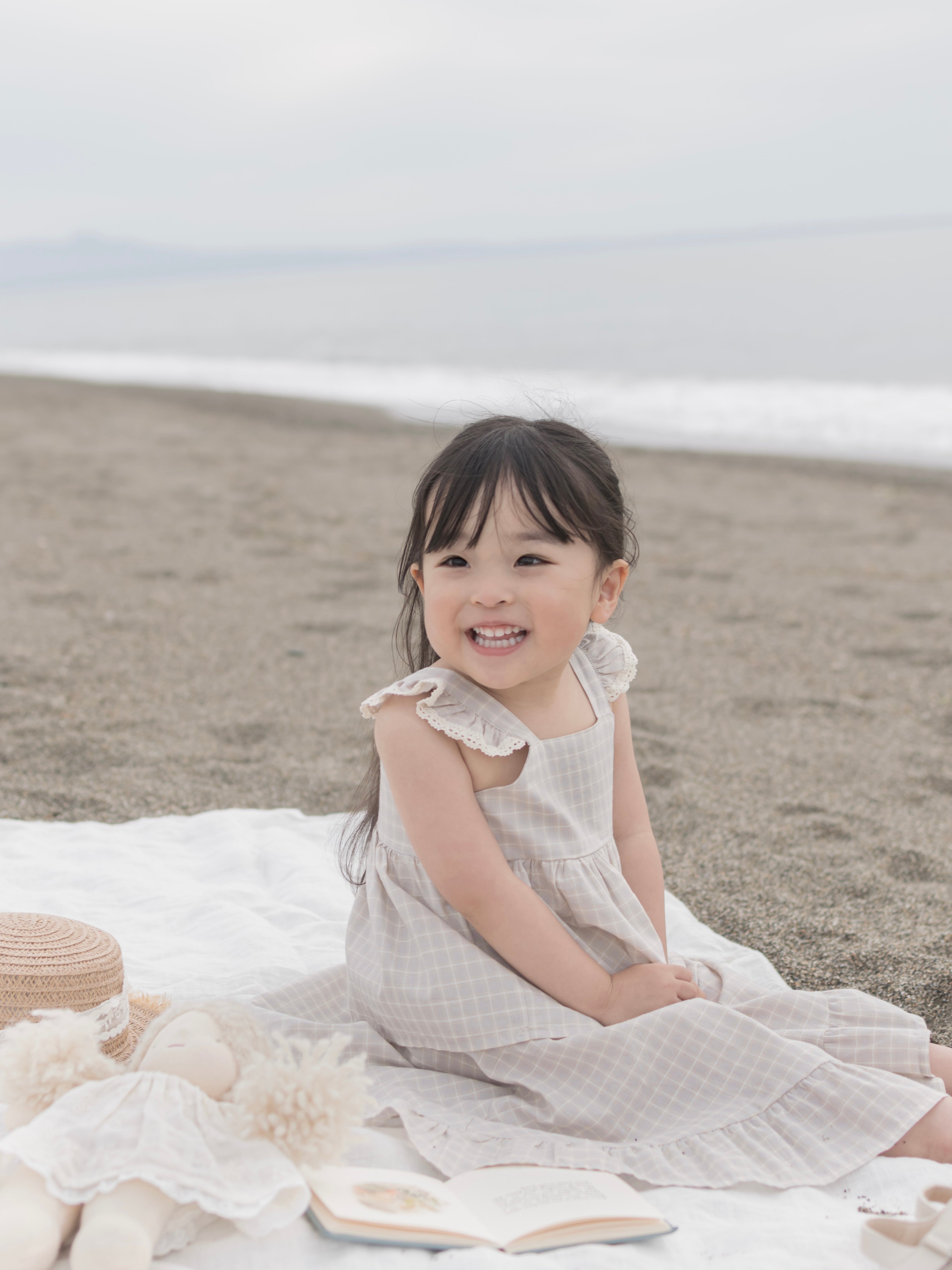 Seashell frill blouse