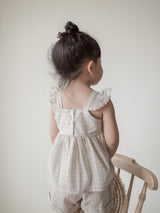Seashell frill blouse