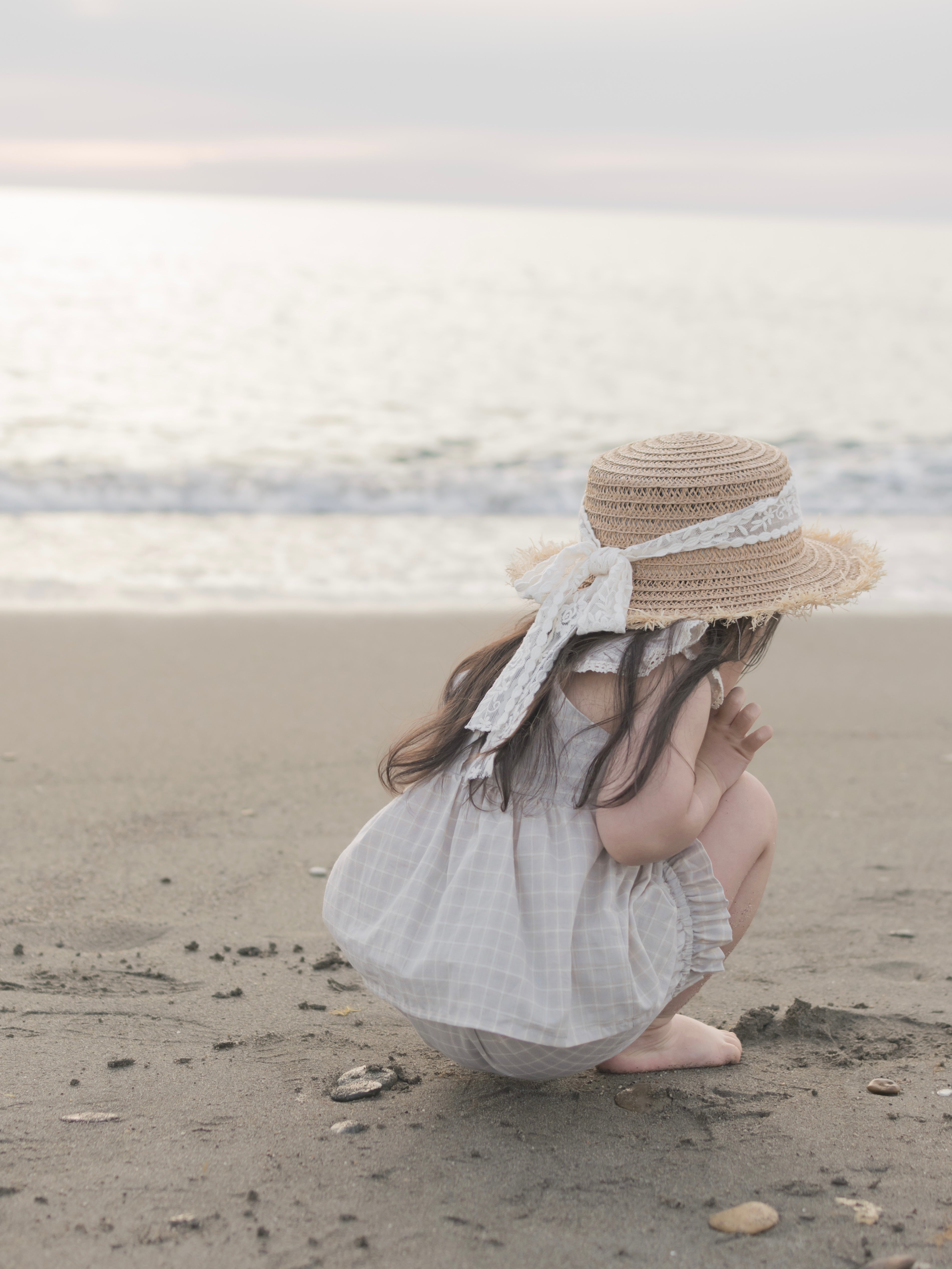 Seashell frill blouse