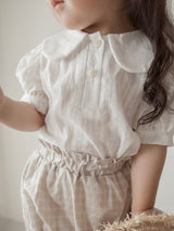 Seashell collar blouse