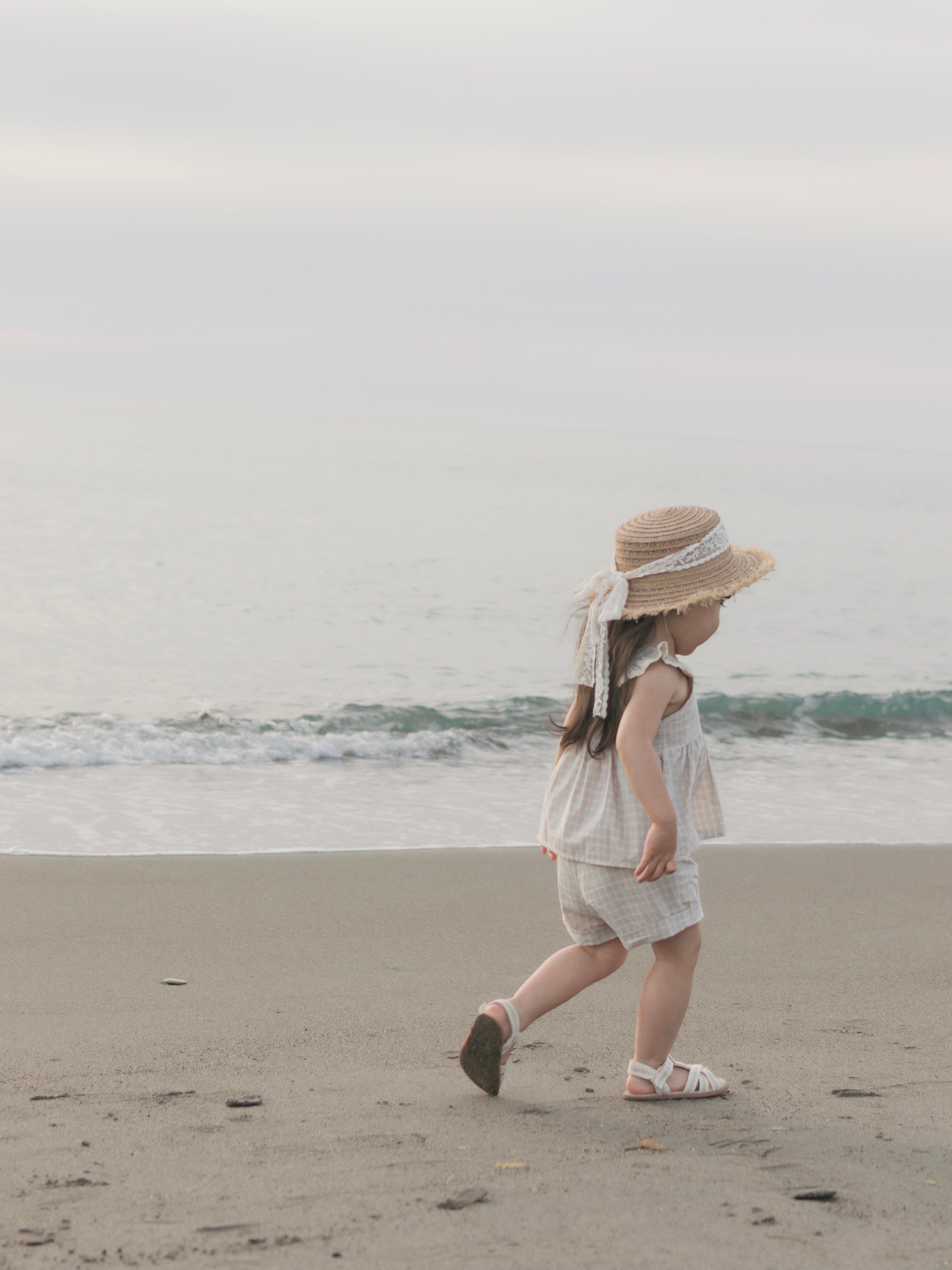 Seashell frill blouse