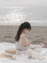 Seashell frill blouse