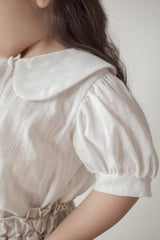 Seashell collar blouse