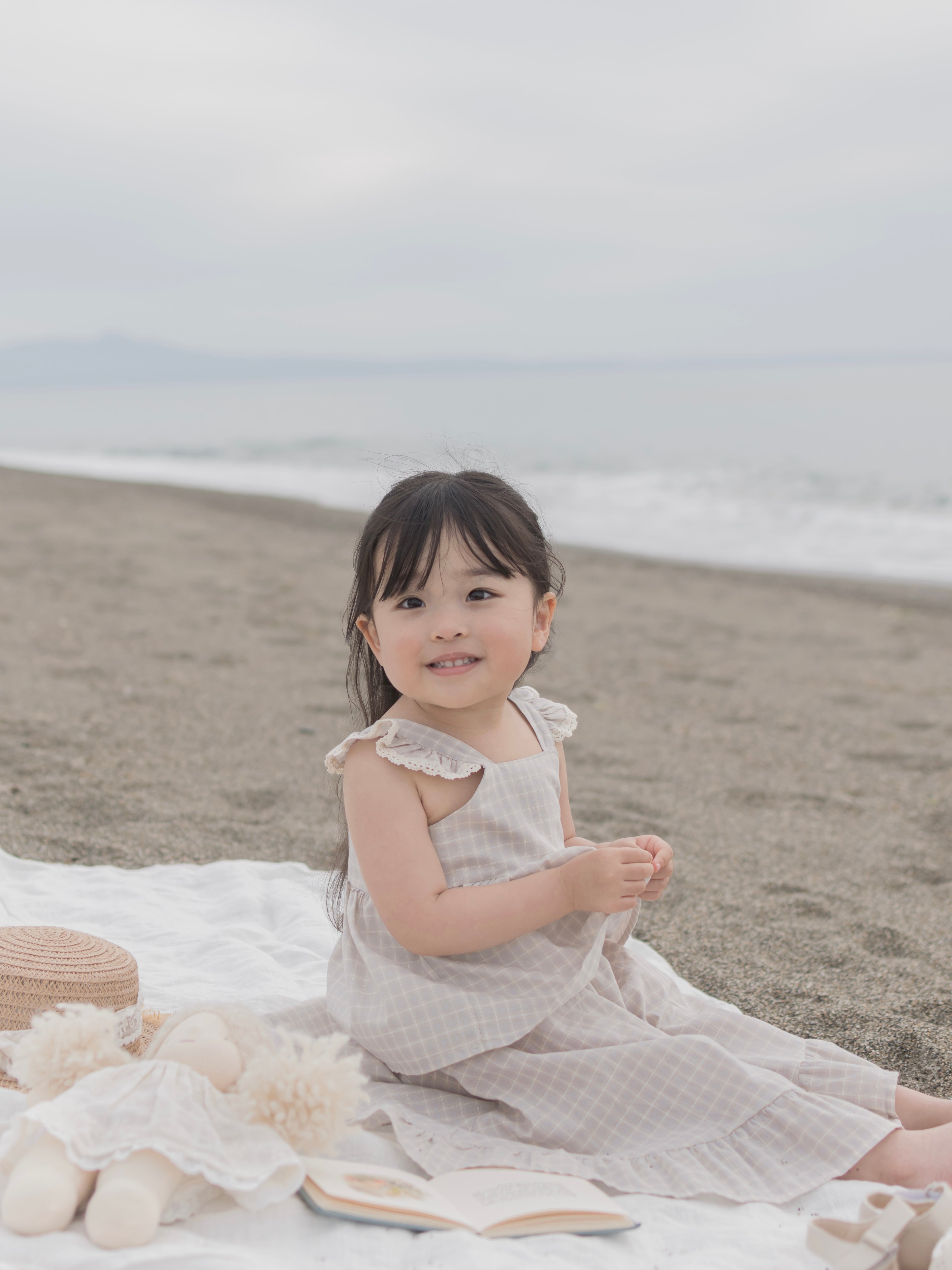 Seashell frill blouse