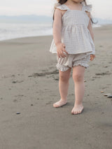Seashell frill blouse