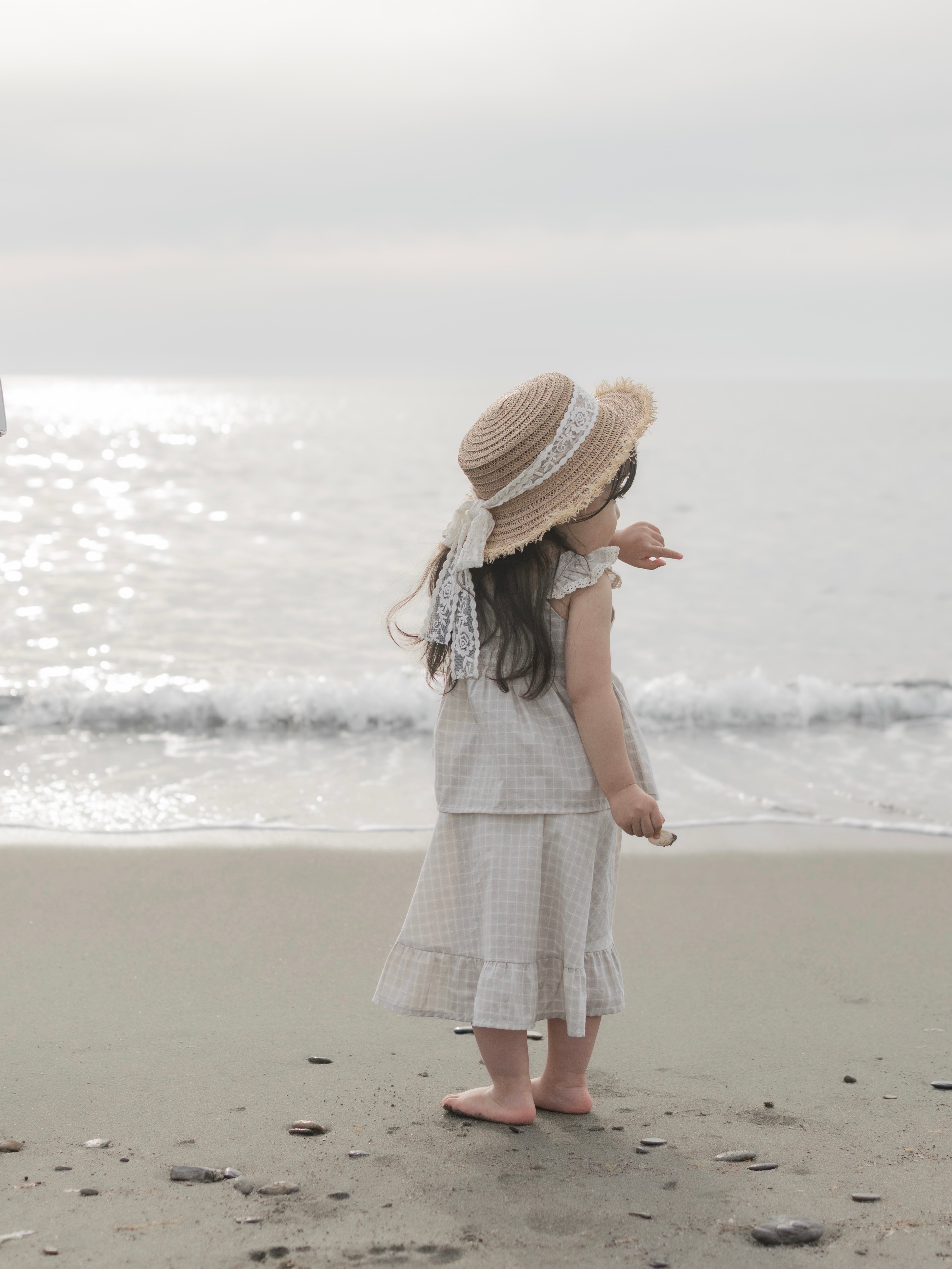 Seashell frill blouse