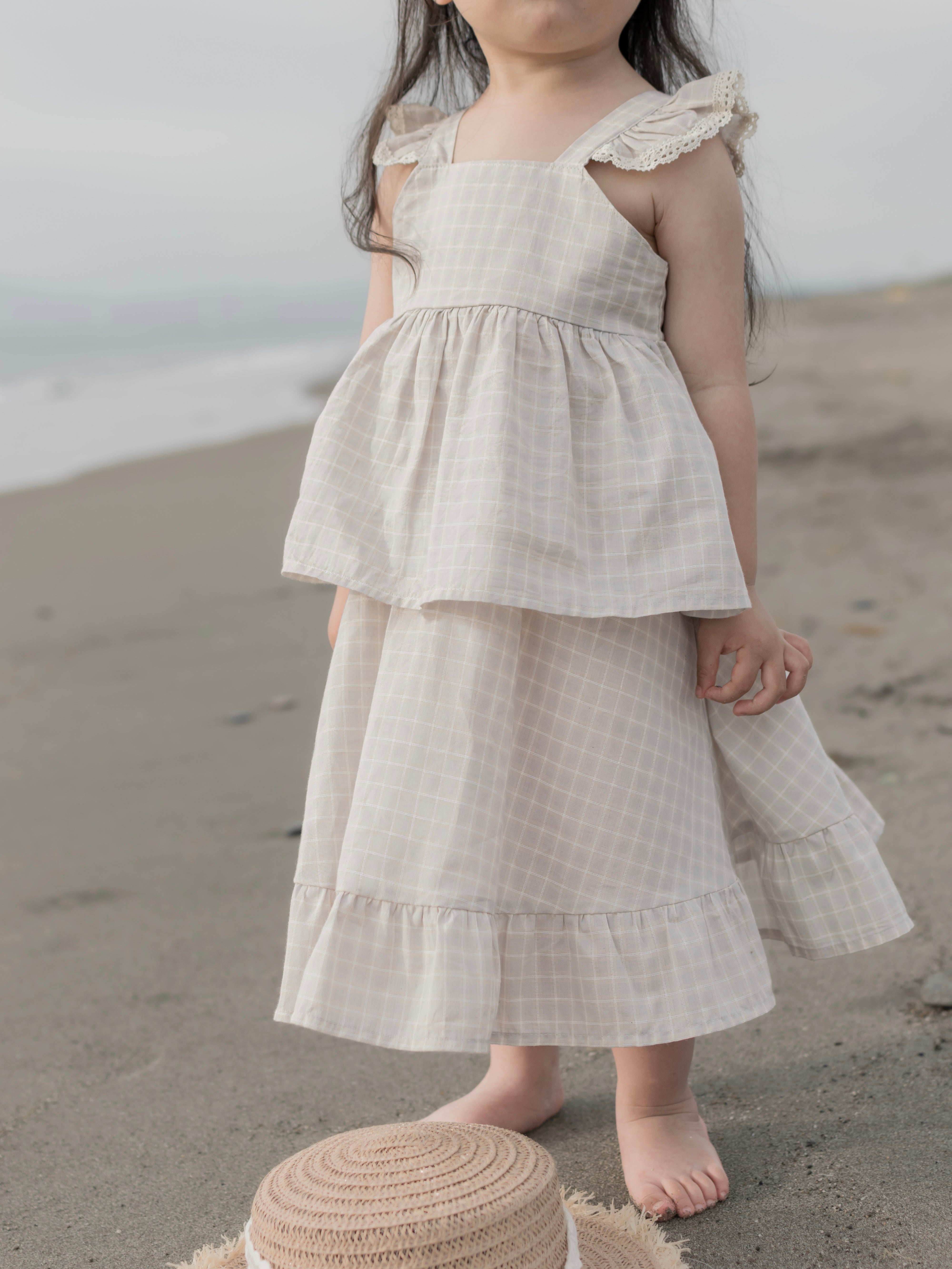 Seashell frill blouse
