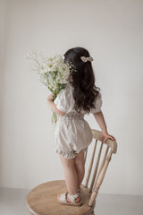 Seashell collar blouse