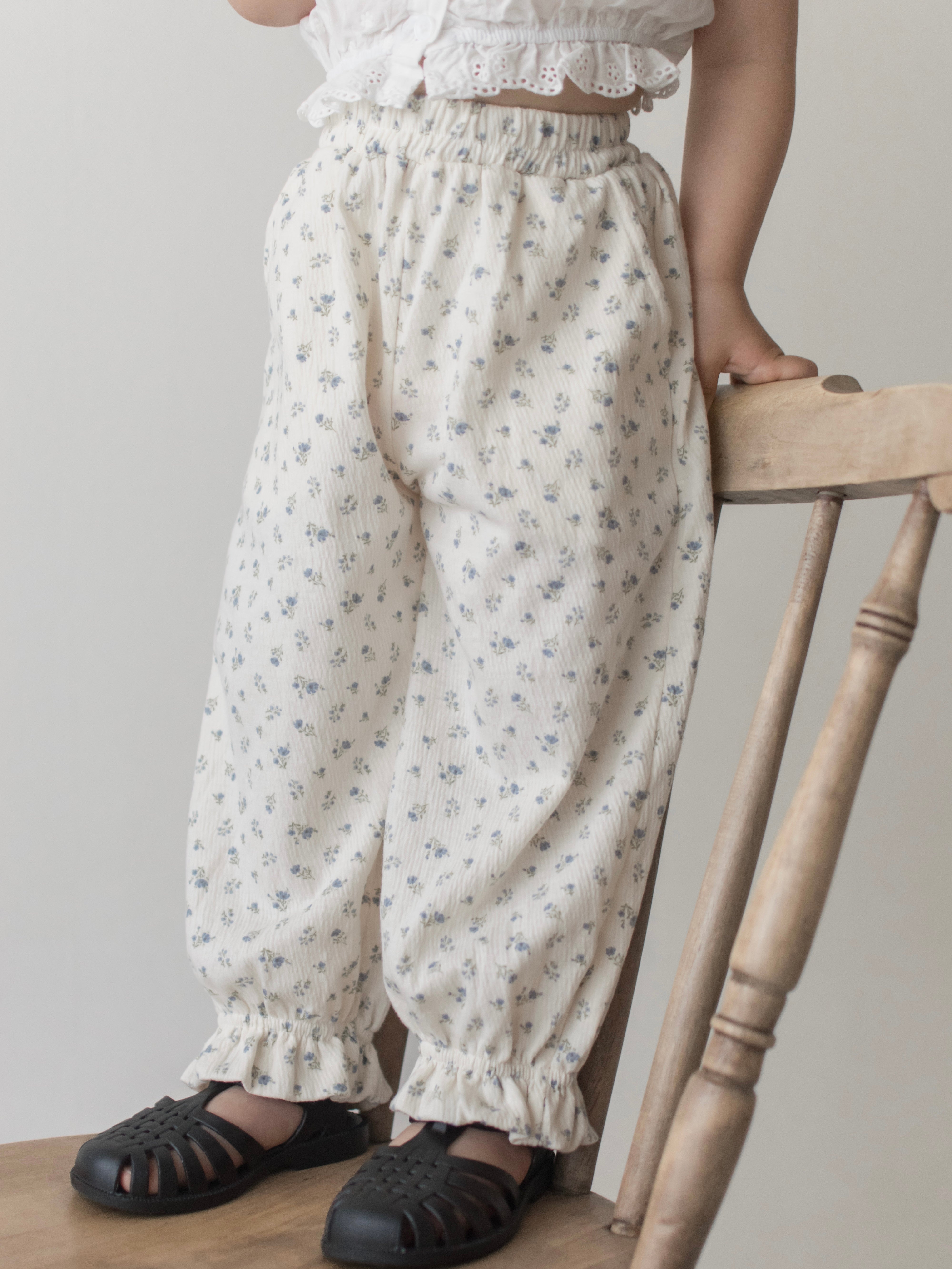 Yoghourt flower pants