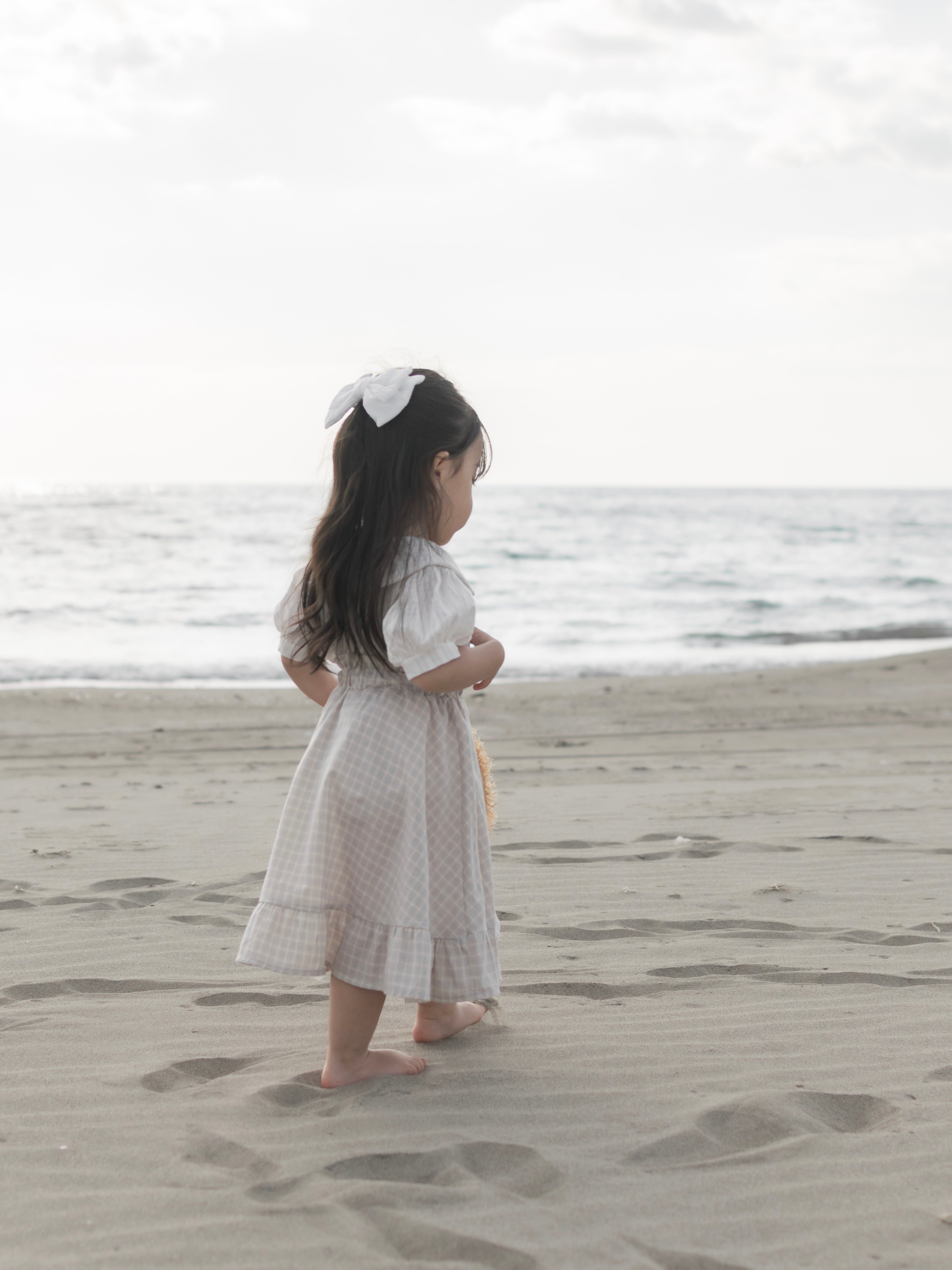 Seashell collar blouse