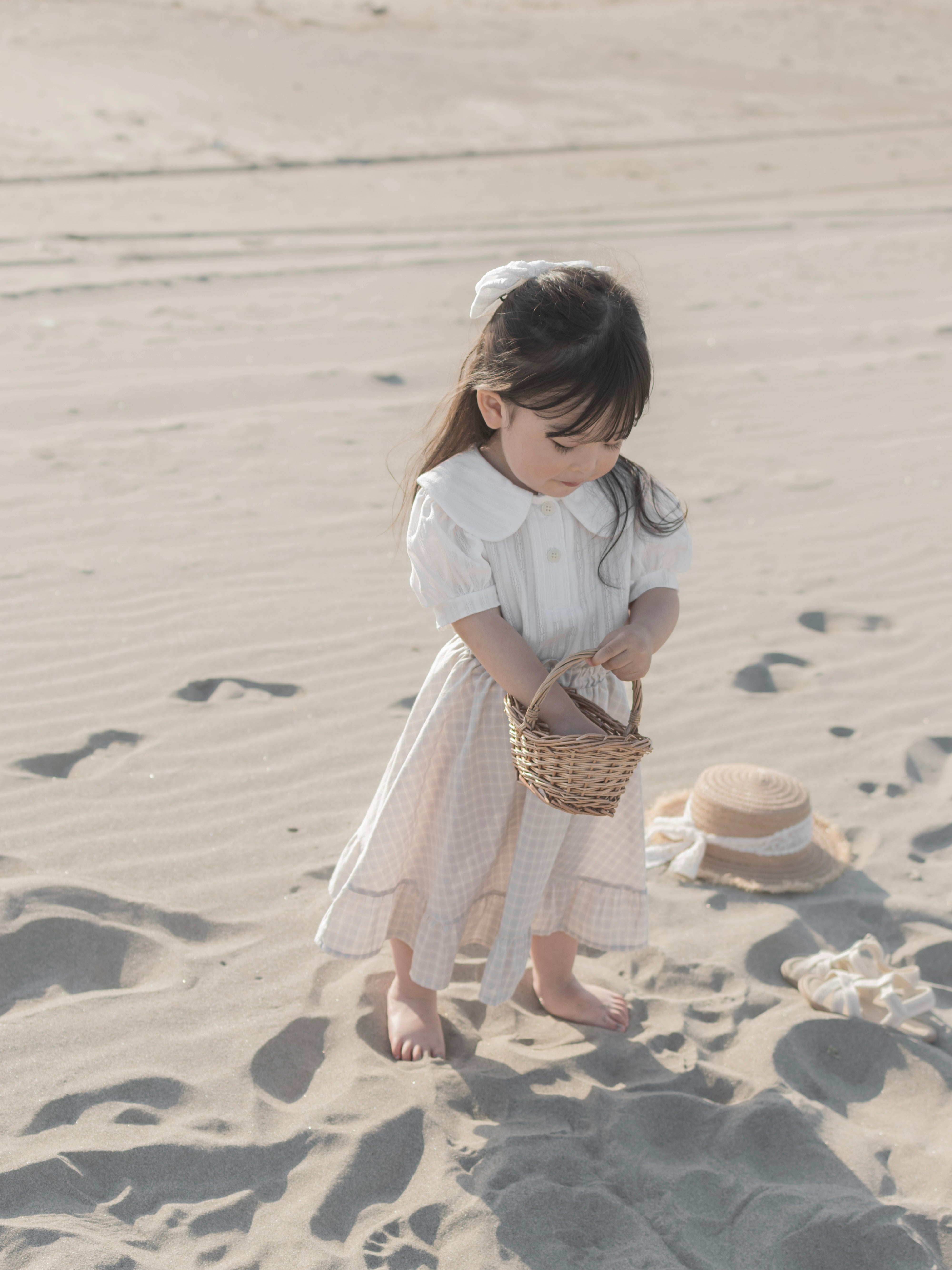 Seashell collar blouse
