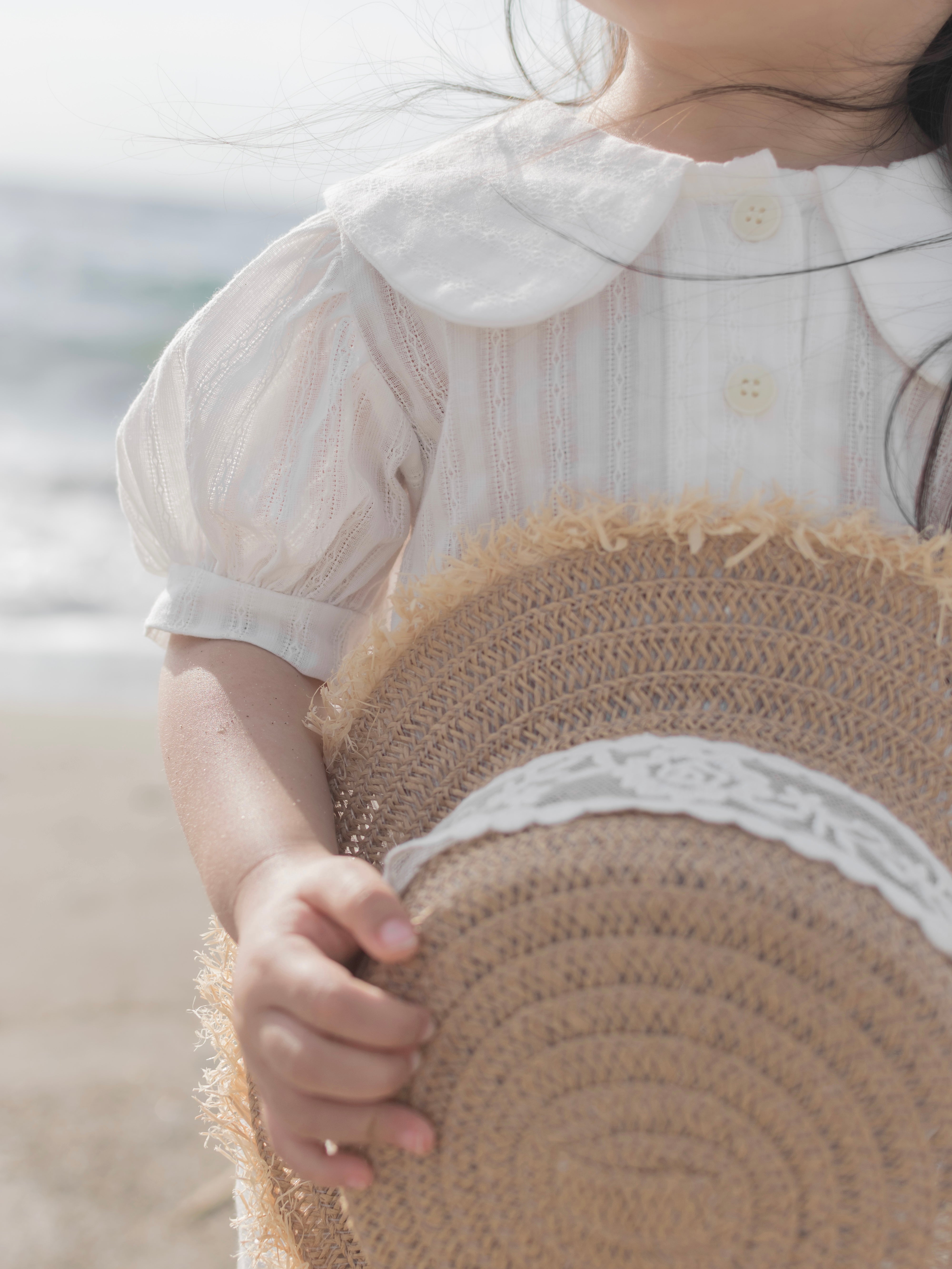 Seashell collar blouse