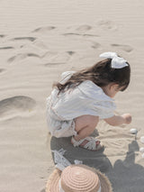 Seashell collar blouse