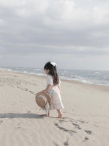 Seashell collar blouse