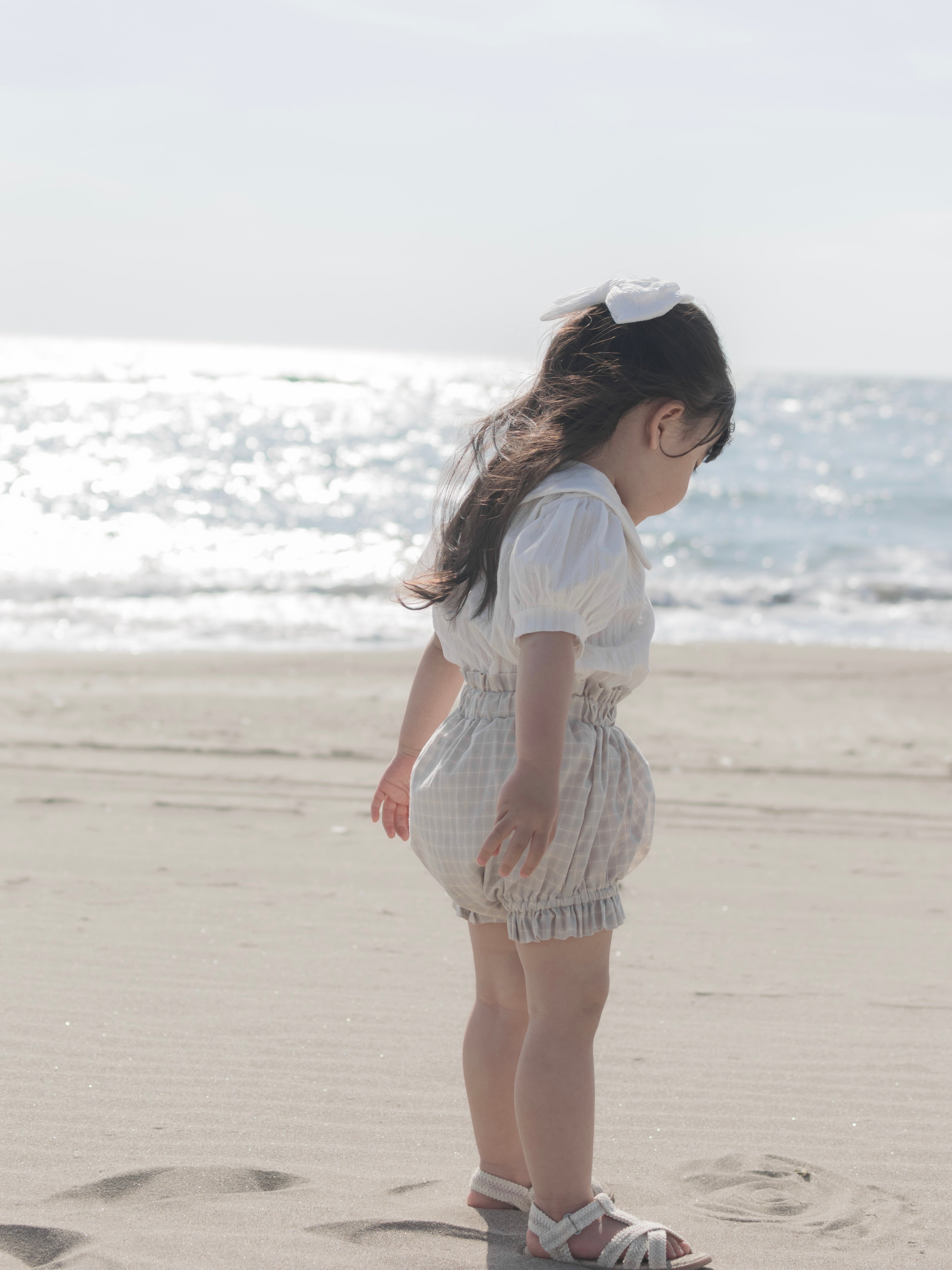 Seashell collar blouse