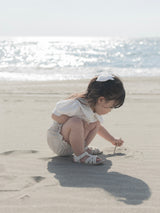 Seashell collar blouse