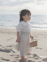 Seashell collar blouse
