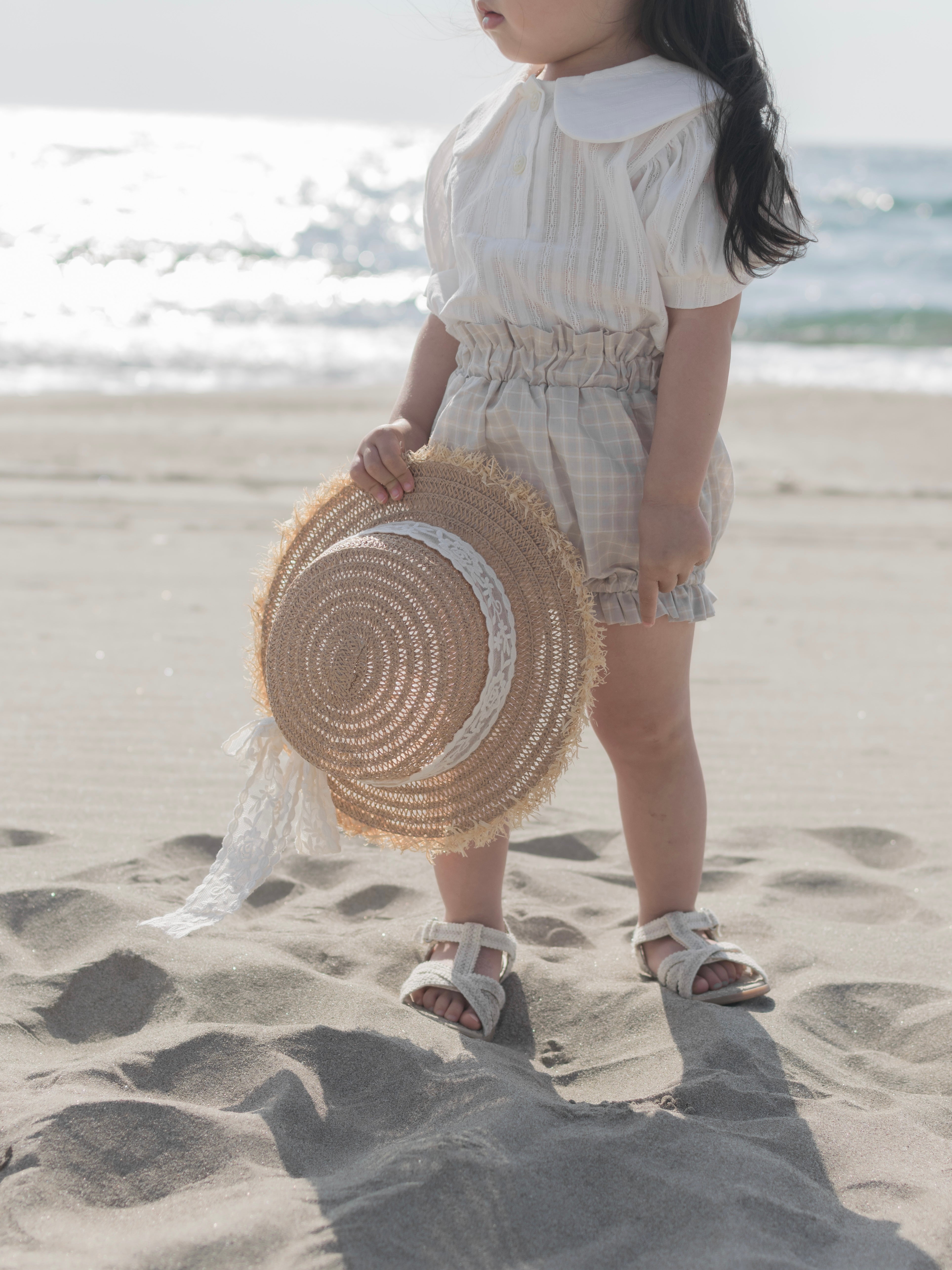 Seashell collar blouse