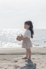 Seashell collar blouse