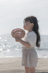 Seashell collar blouse