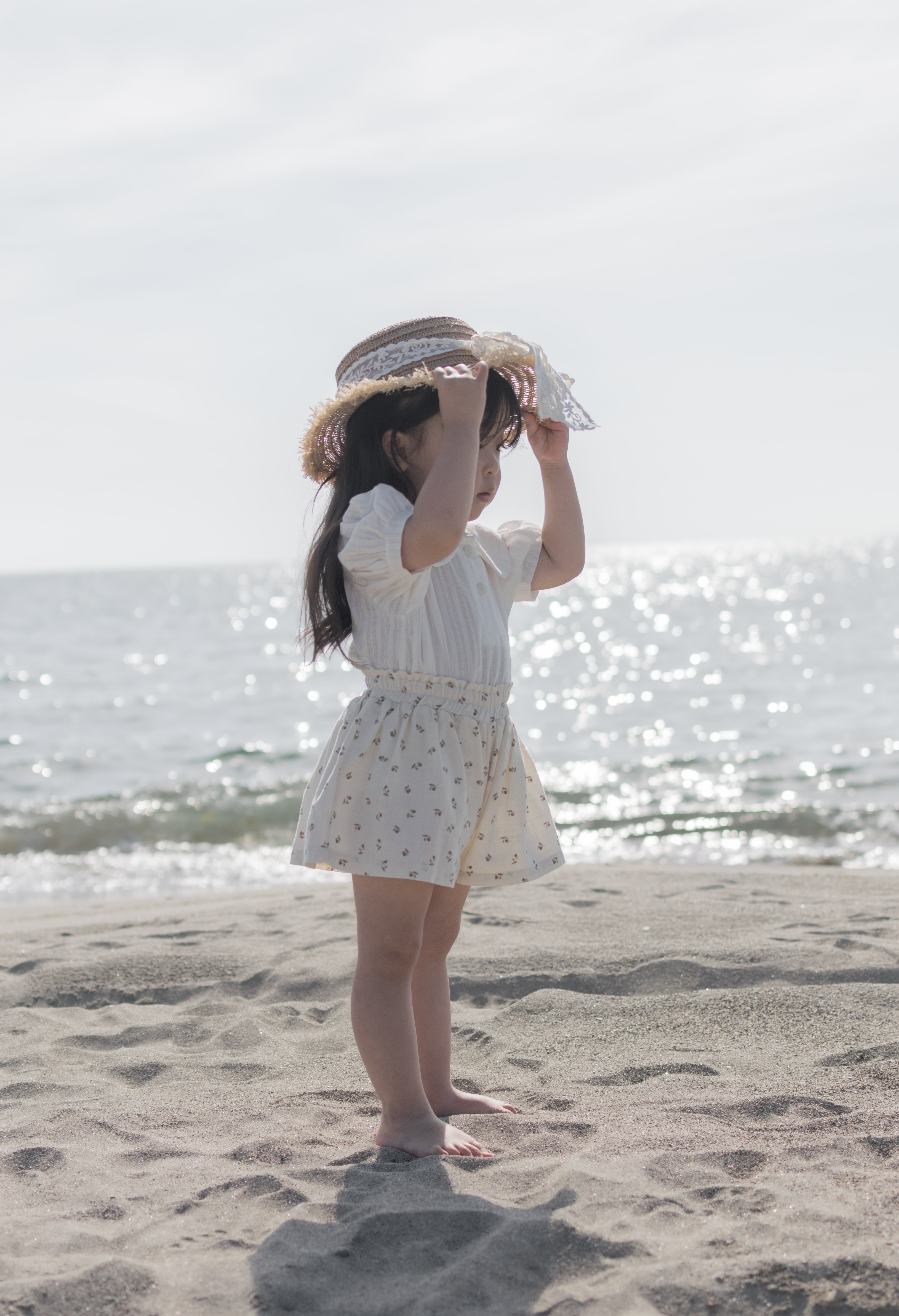 Seashell collar blouse
