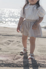 Seashell collar blouse