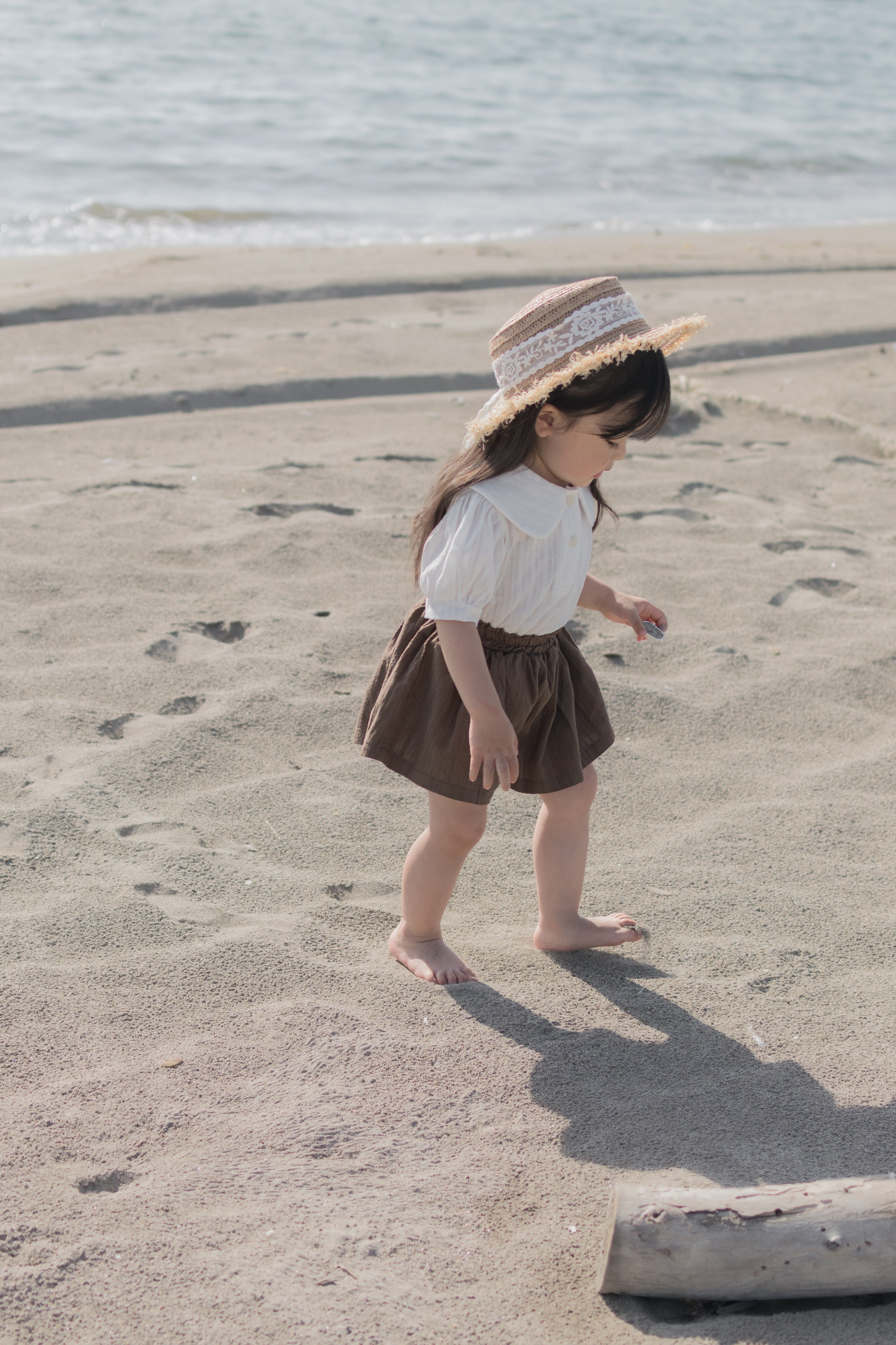 Seashell collar blouse