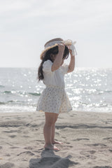 Seashell collar blouse
