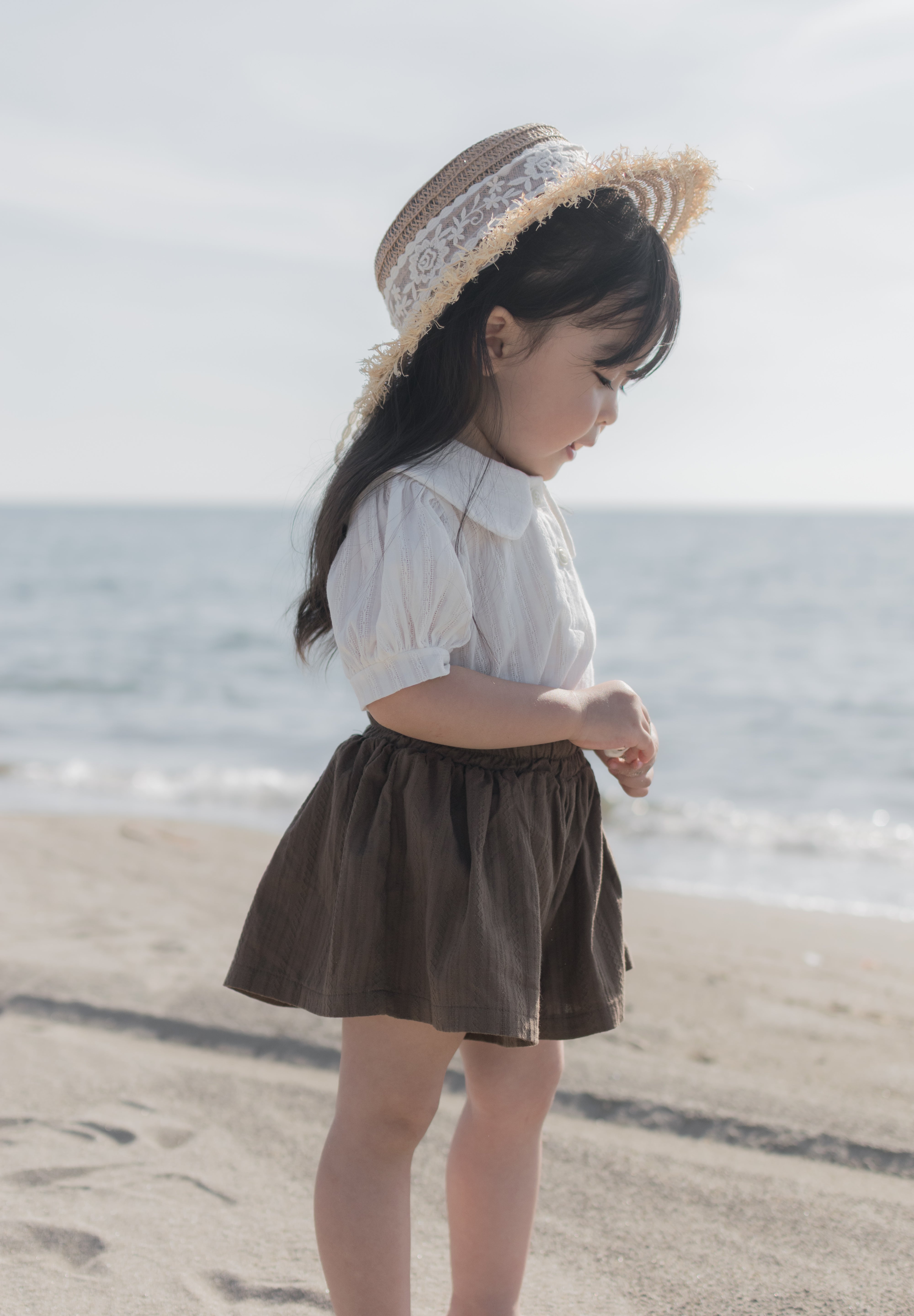 Seashell collar blouse