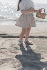 Seashell collar blouse
