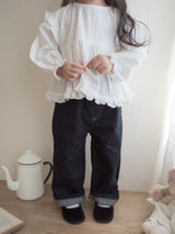 Shoulder frill blouse