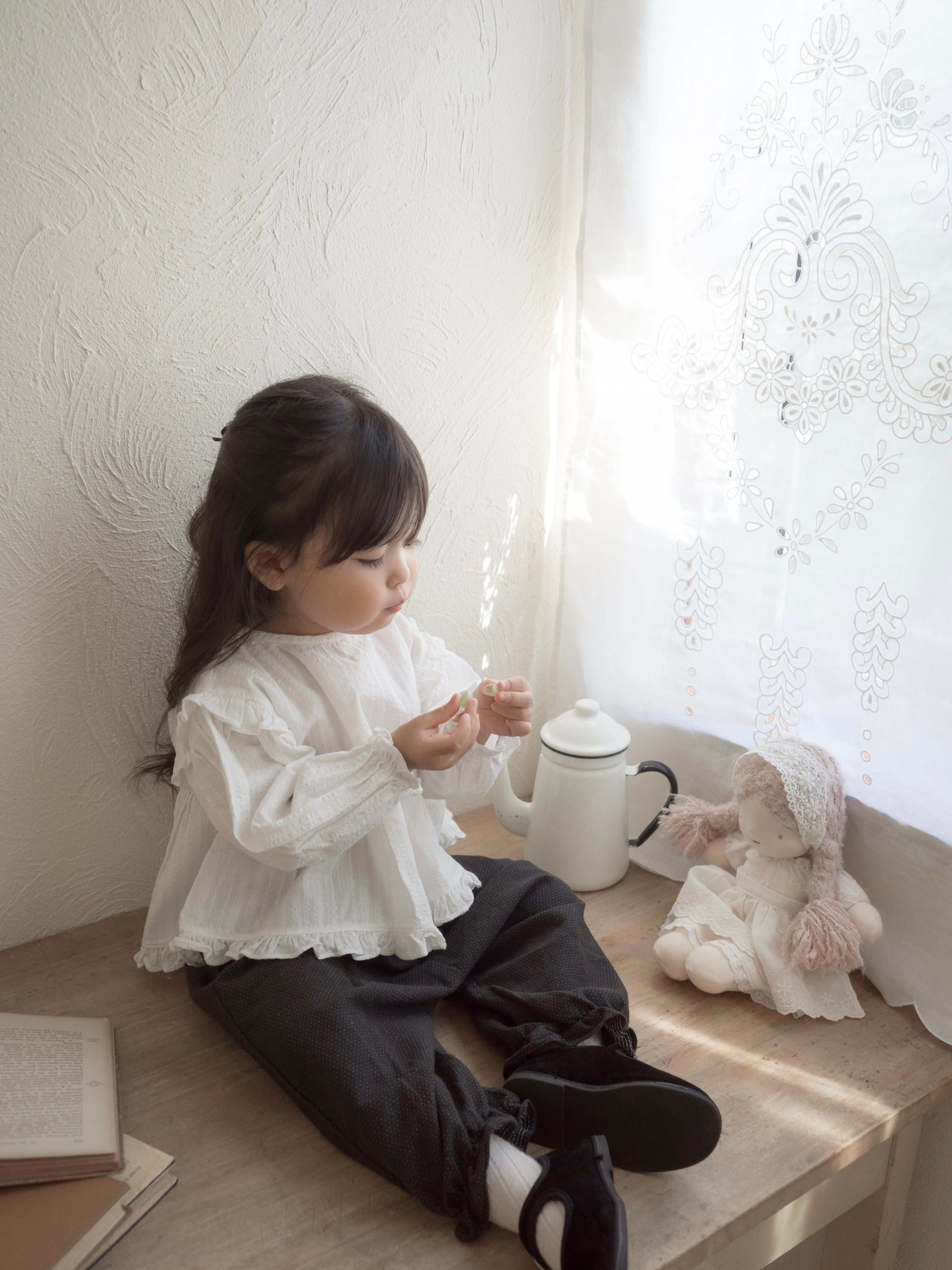 Momo frill pants