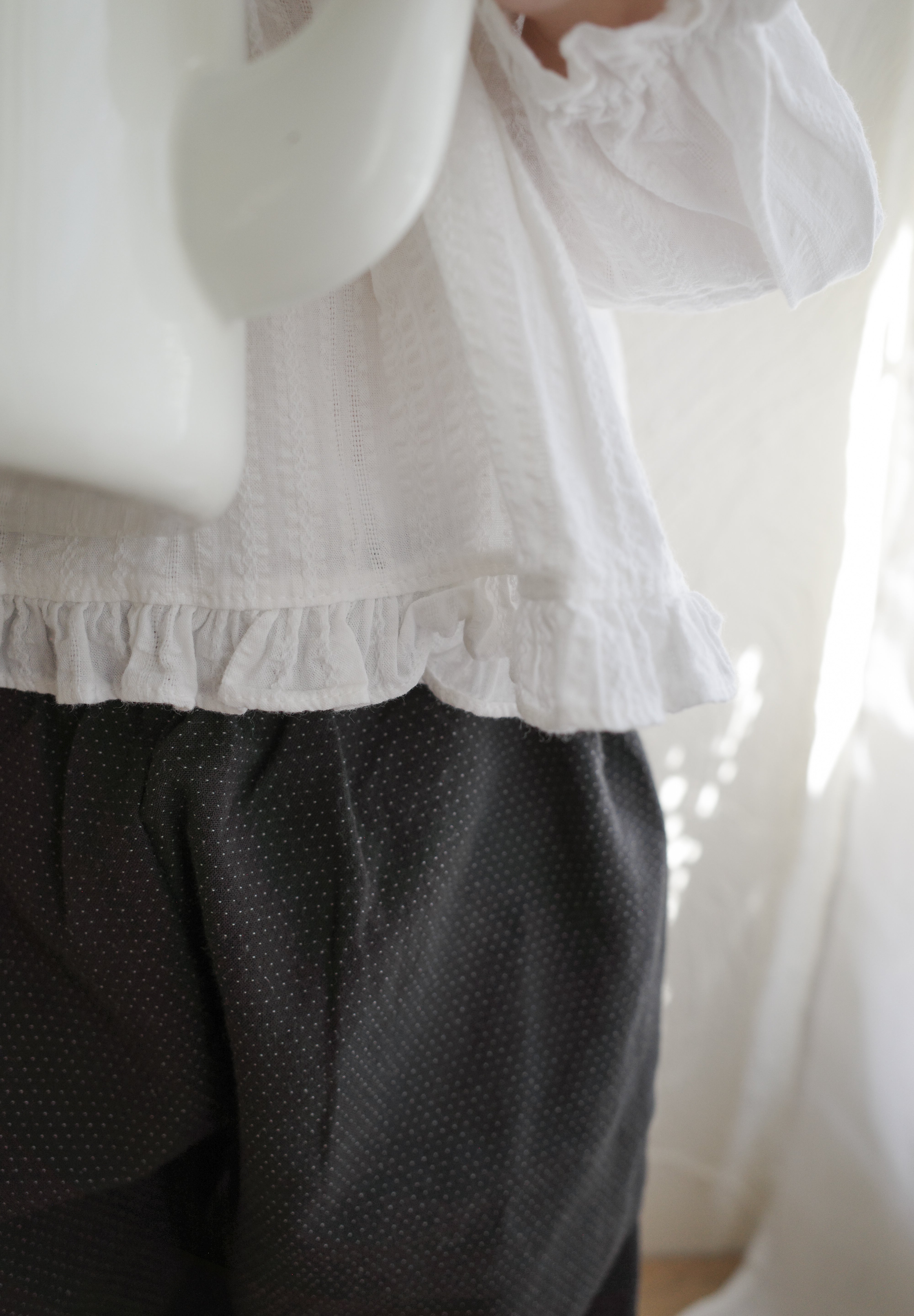 Shoulder frill blouse