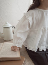 Shoulder frill blouse