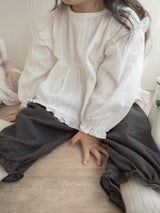 Shoulder frill blouse