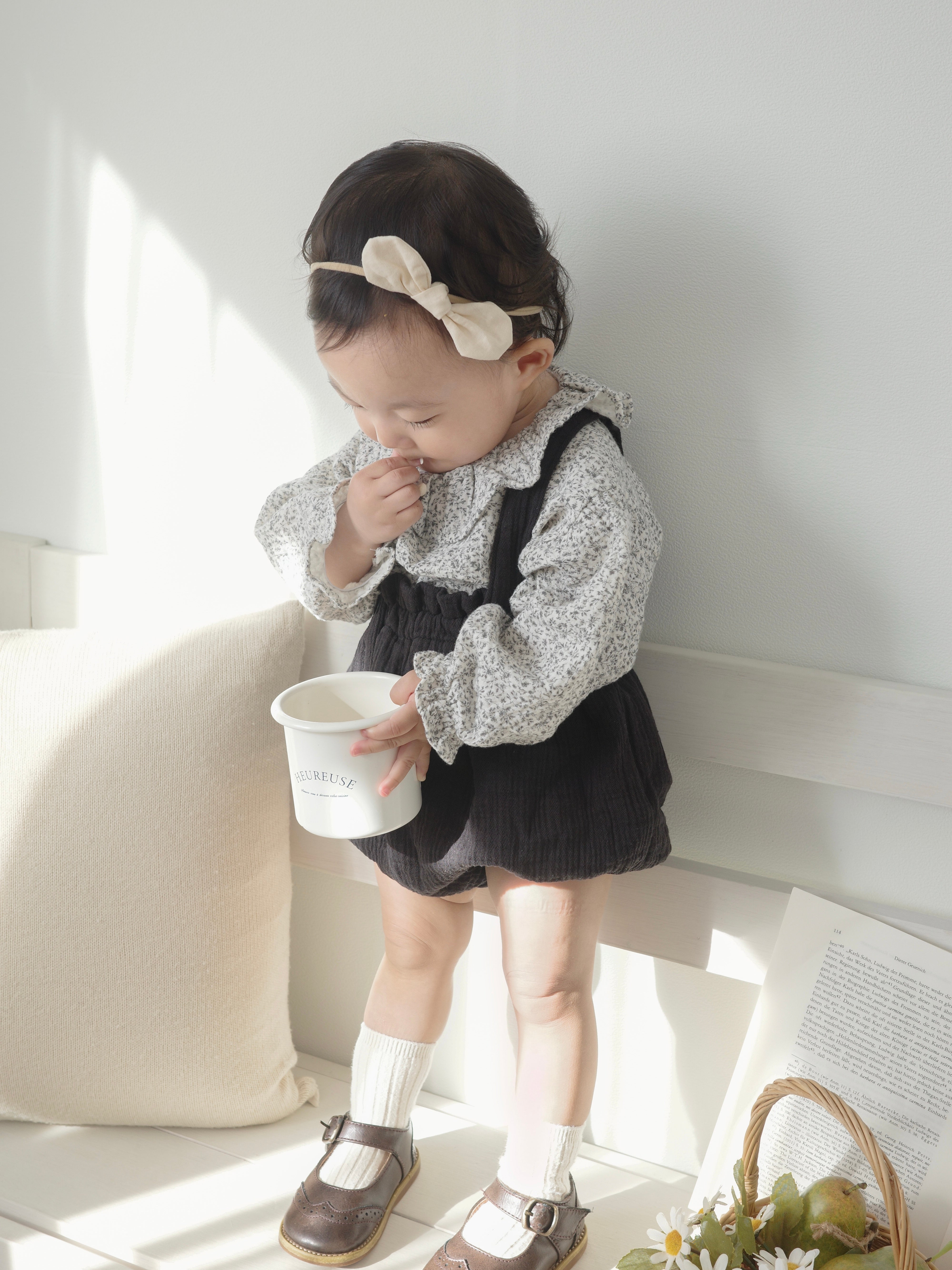 Flour color blouse