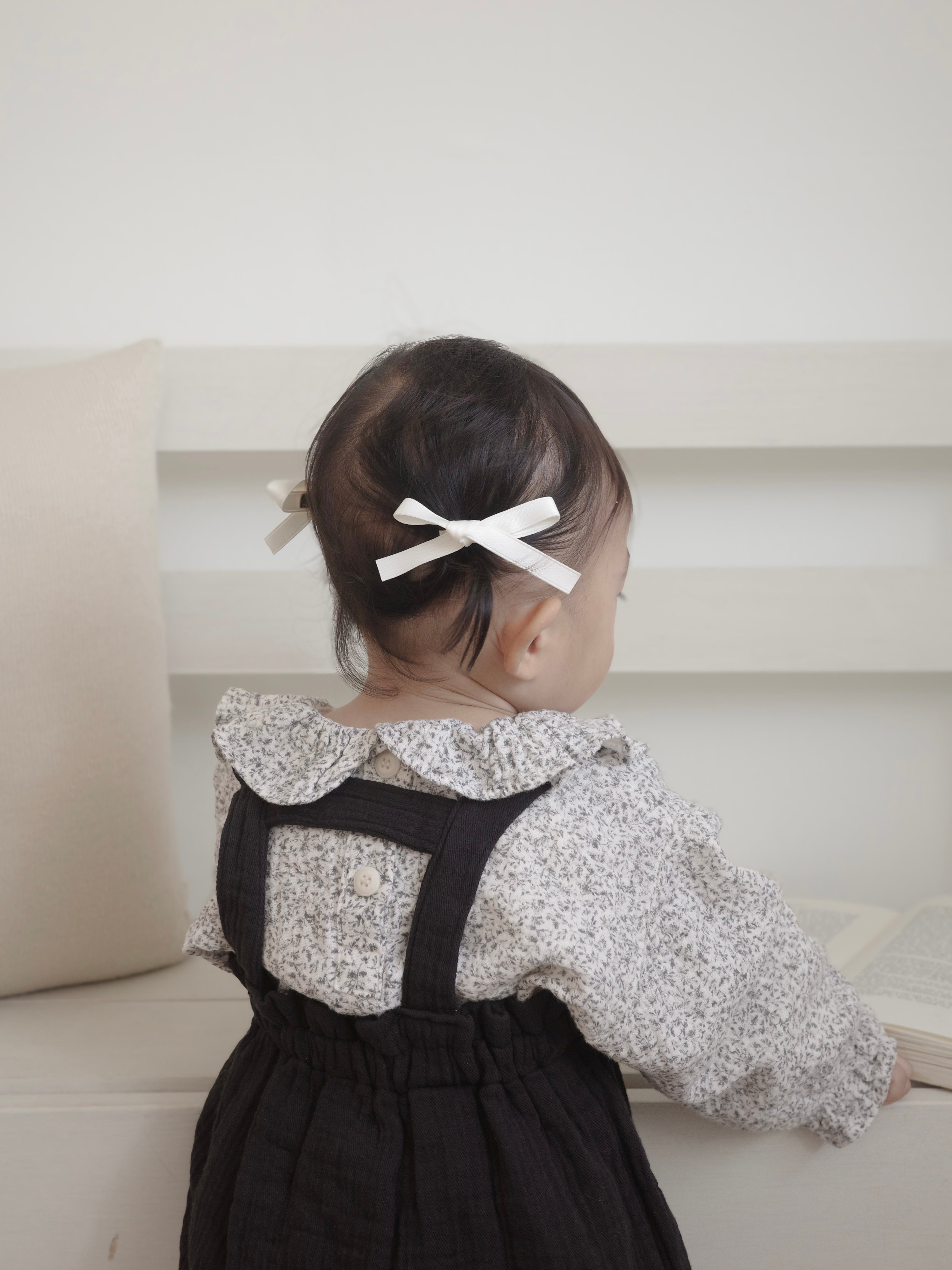 Flour color blouse