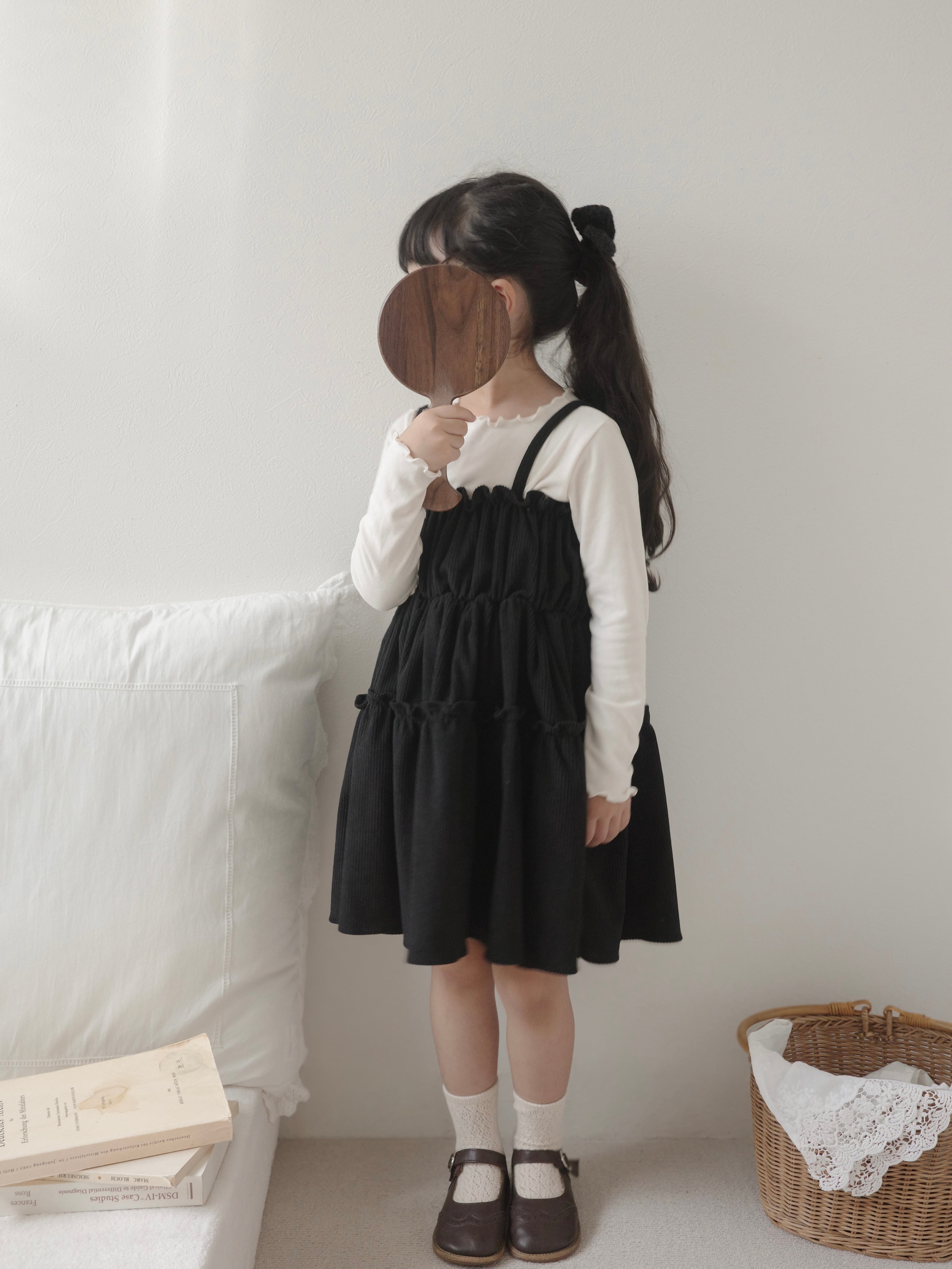 Soft mellow neck tee