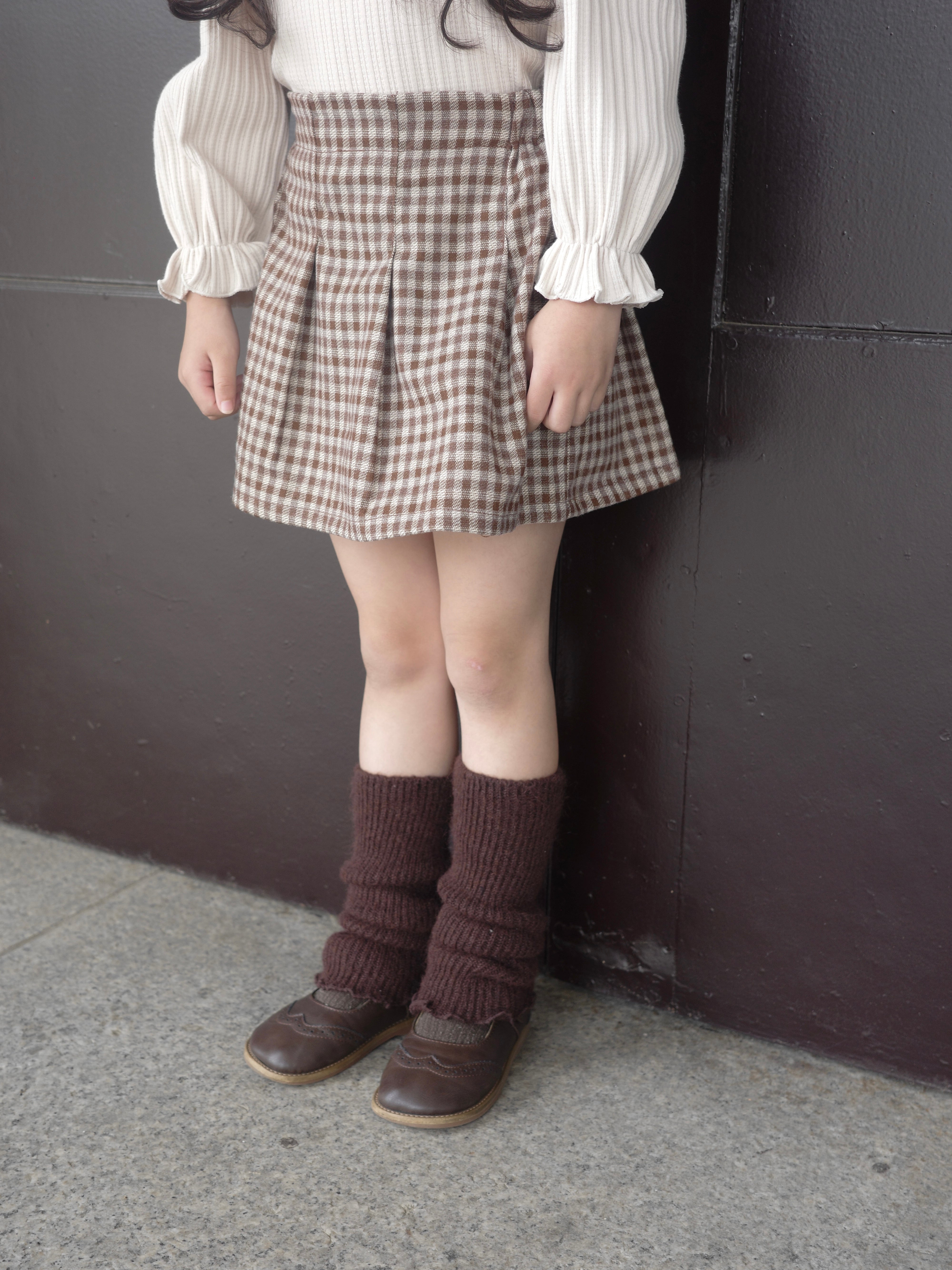 Small check skirt