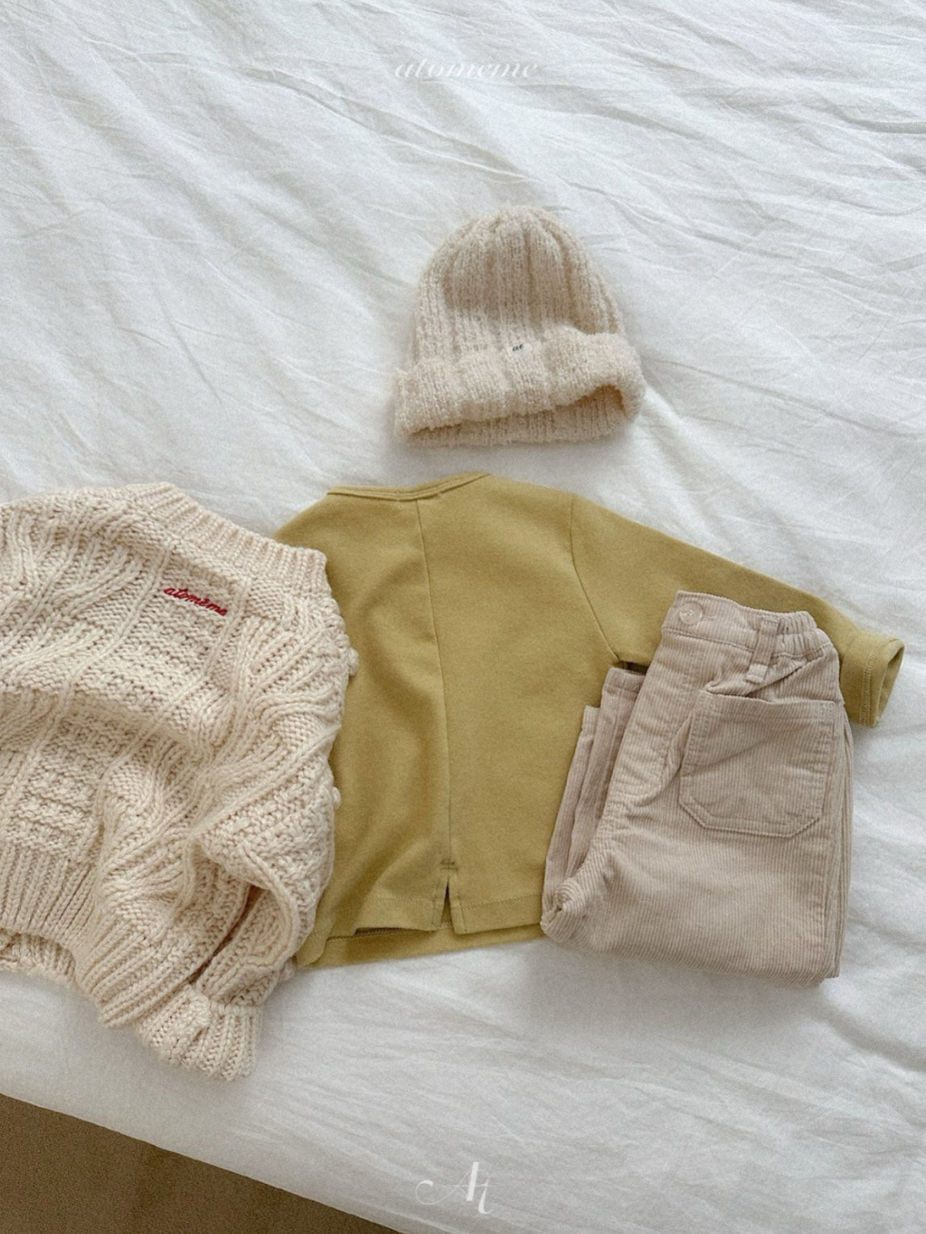 [atomeme] Pompom Cardigan