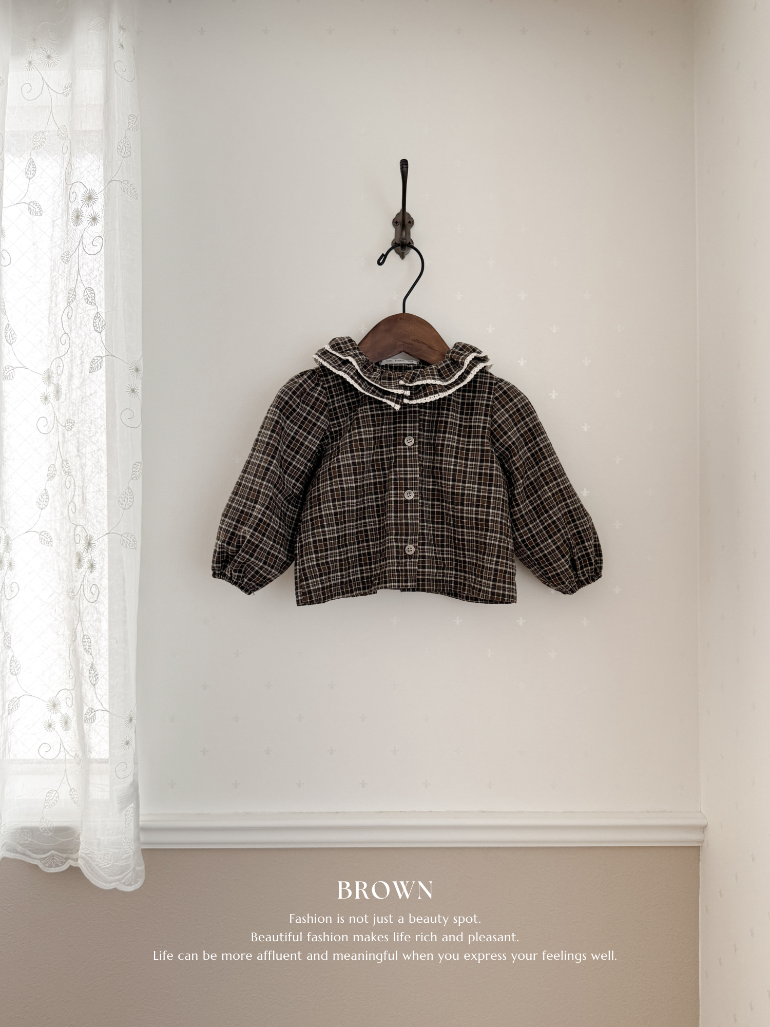 Petit check frill blouse