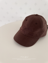 Little moment cap