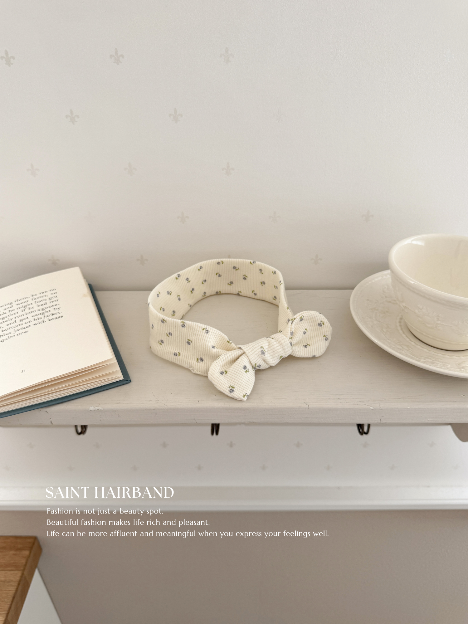 Saint hairband