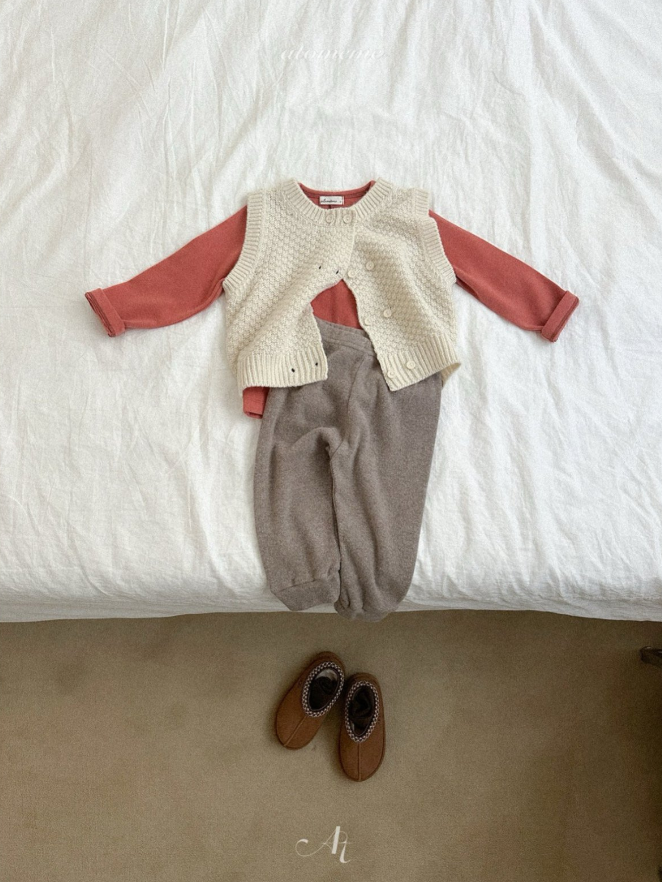 [atomeme] Bollok Knit Vest