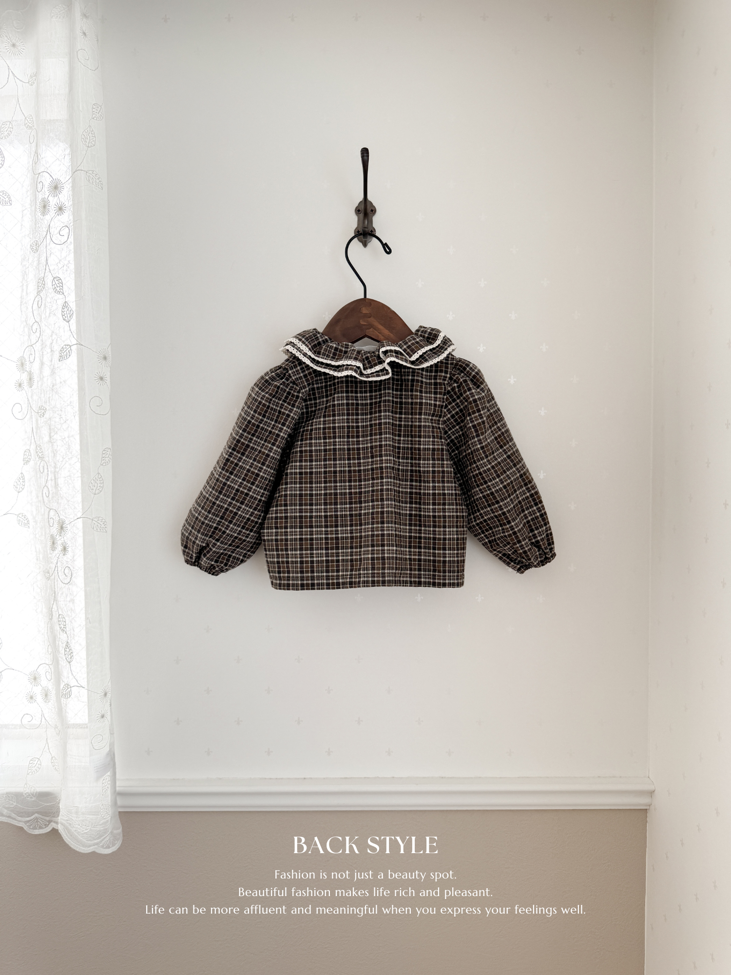 Petit check frill blouse