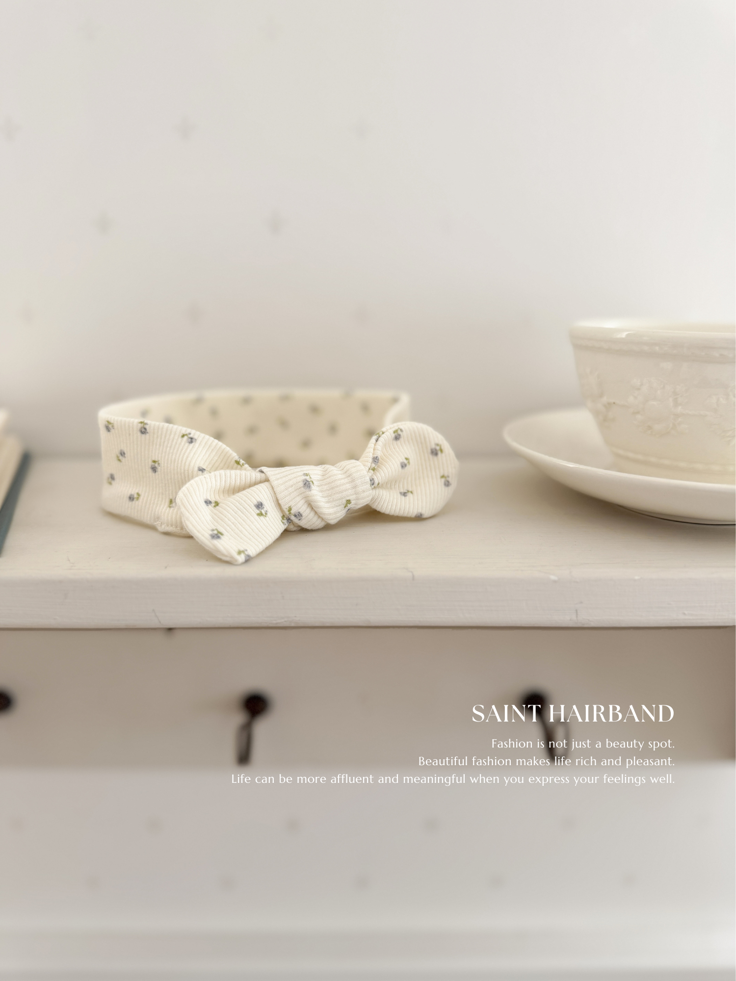 Saint hairband