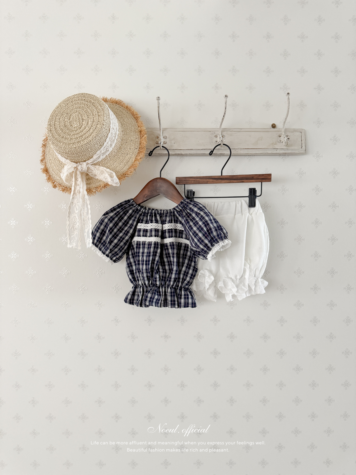 Vivi lace puff blouse