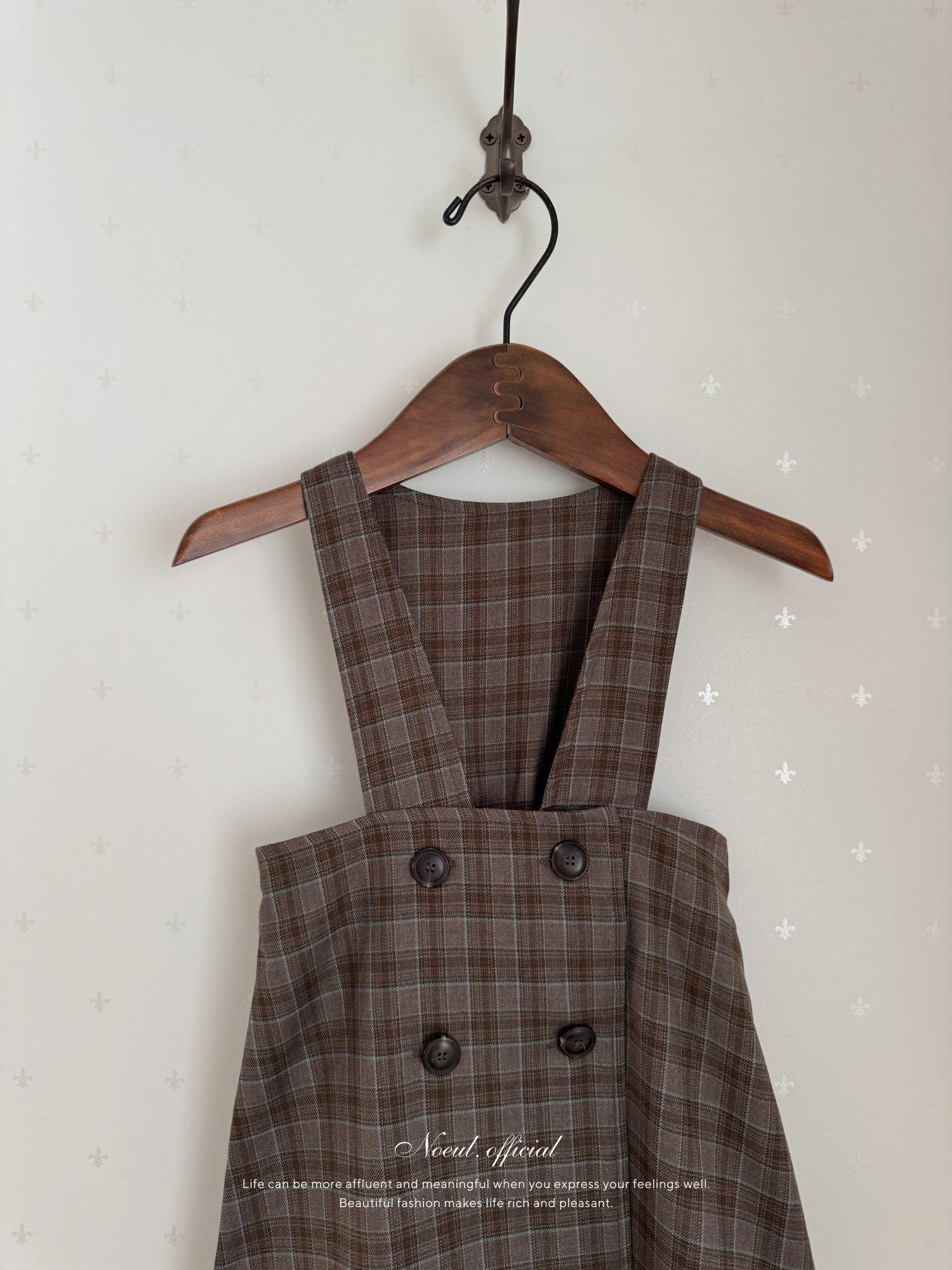 Rommy check one-piece