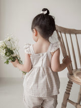 Seashell frill blouse