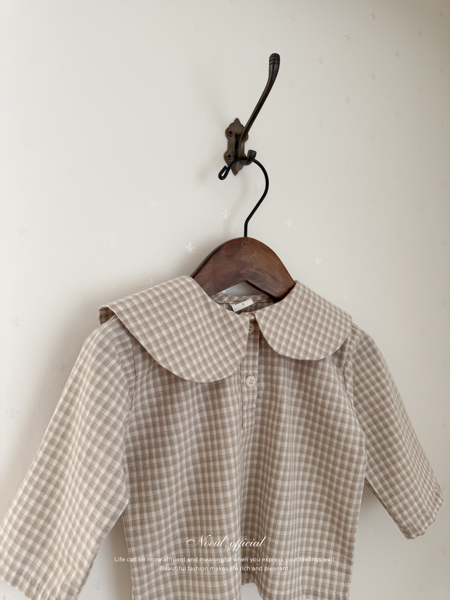 Sunny check sailor blouse